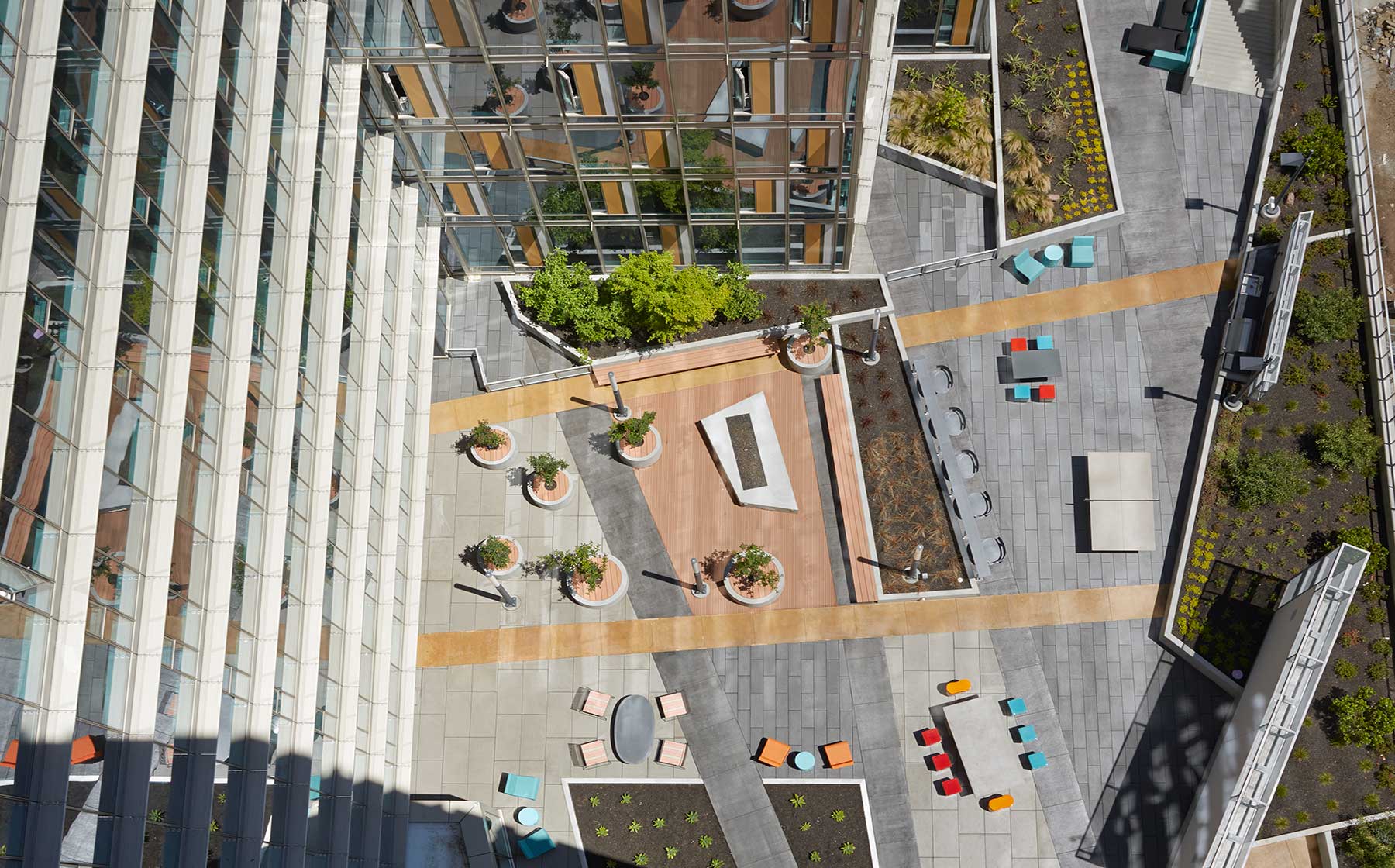 Courtyard with lounge seating