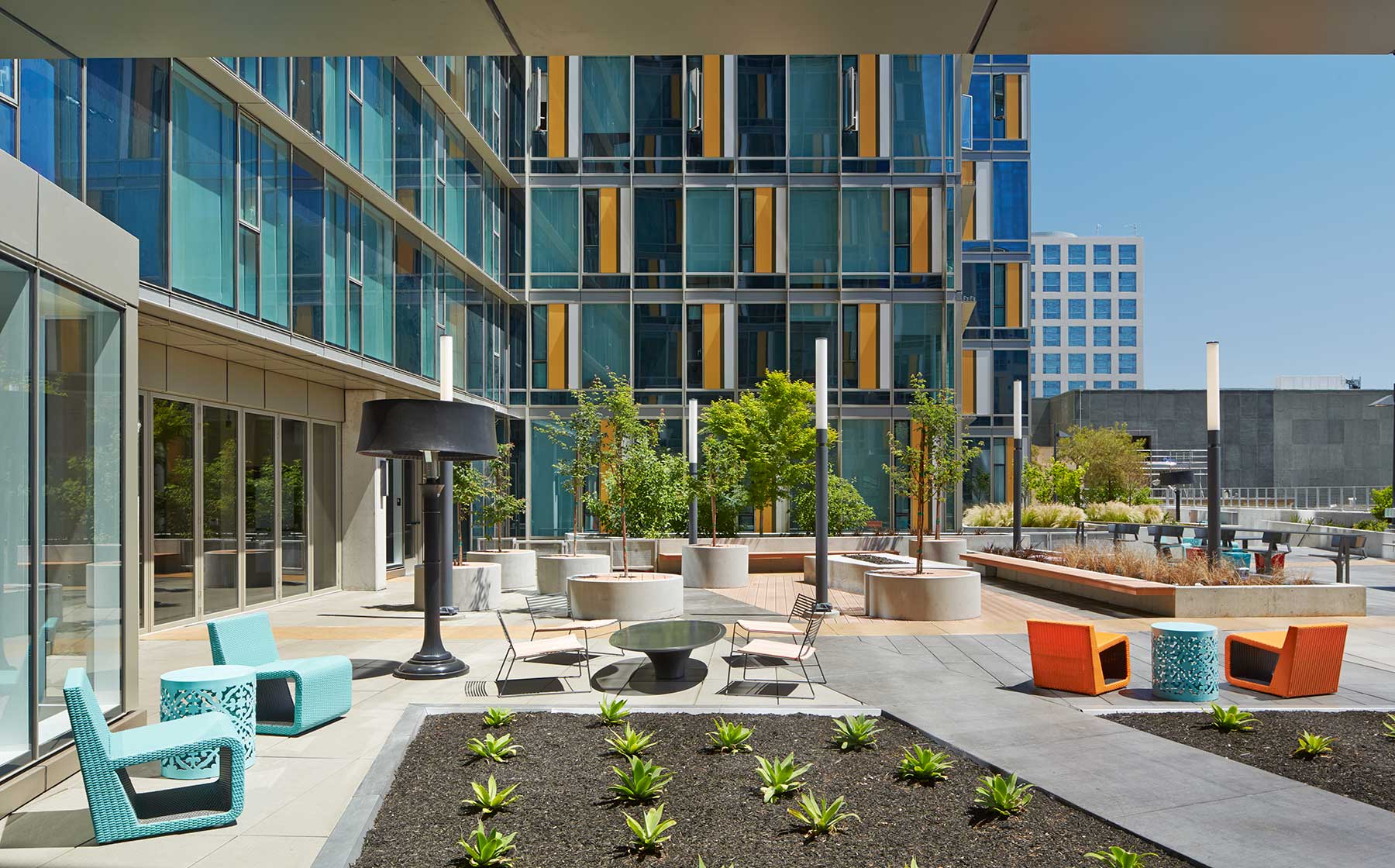 Courtyard with lounge seating