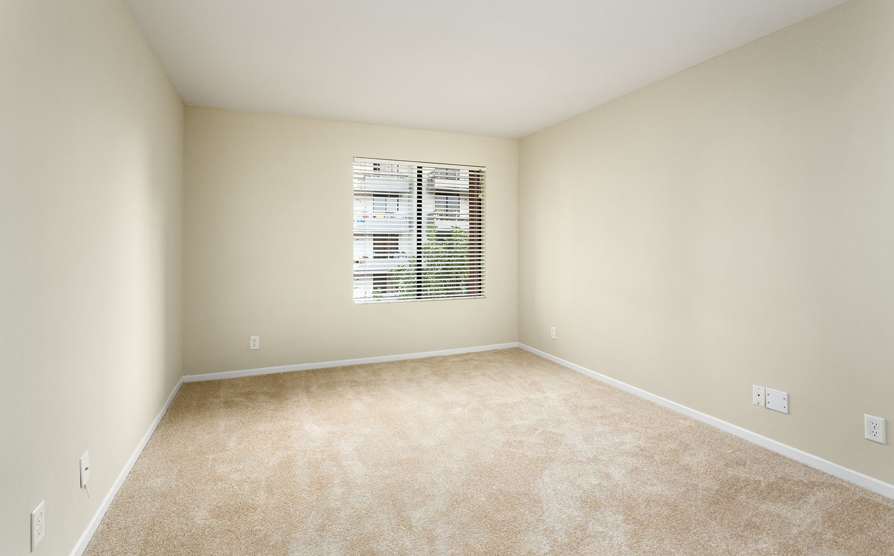 Avalon Burbank AvalonBay Communities