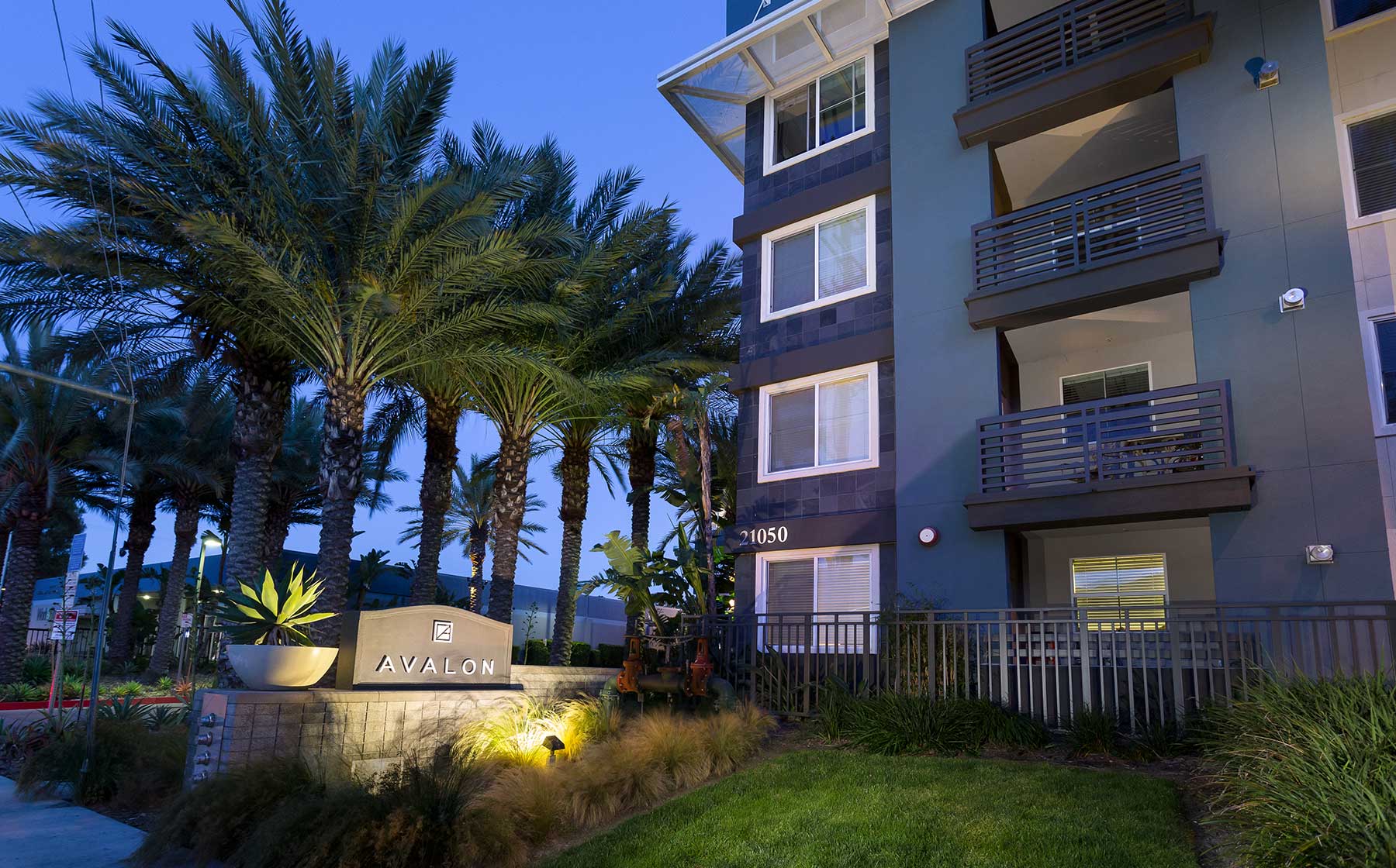 Apartments for Rent in Woodland Hills, CA AvalonBay Communities