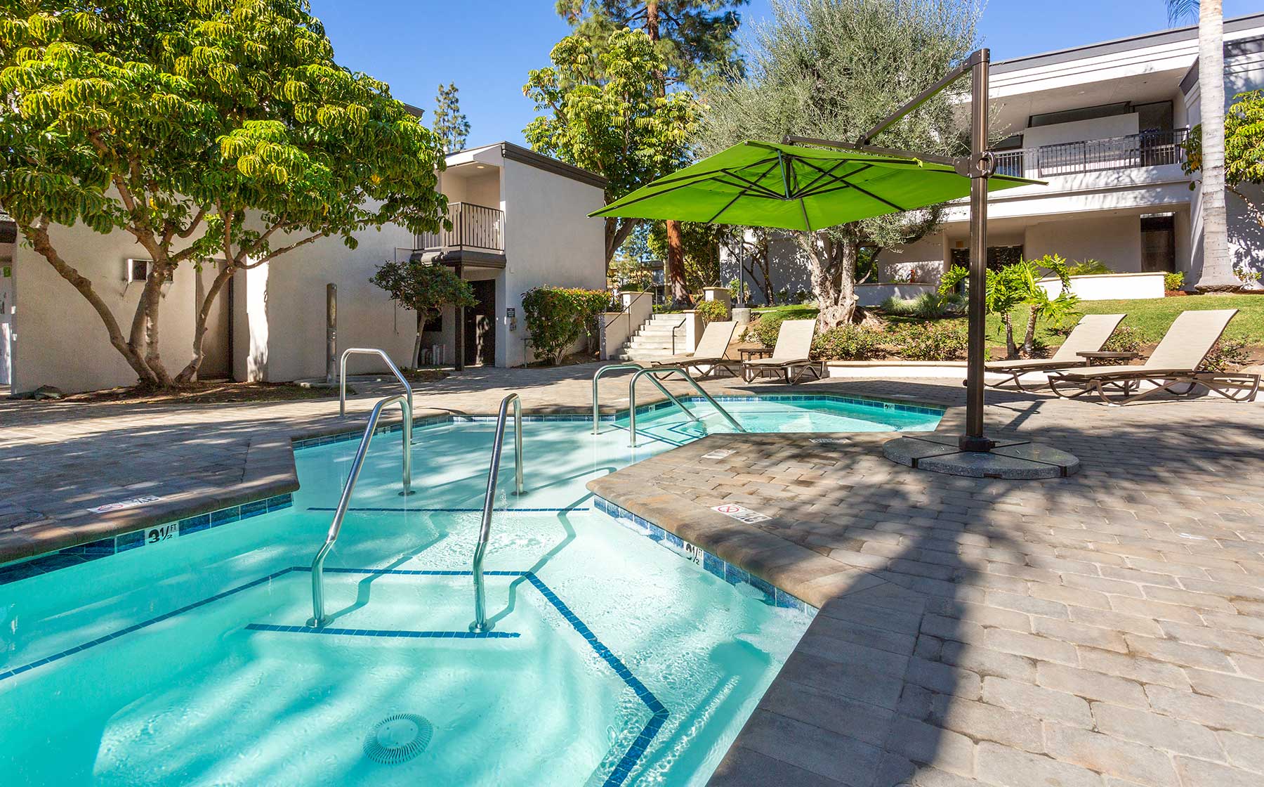 Apartments for Rent in Woodland Hills, CA AvalonBay Communities