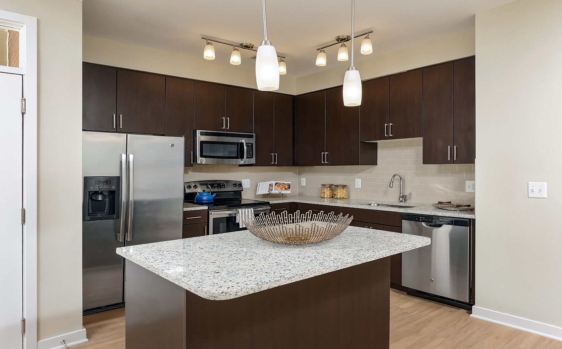 Apartments for Rent in Falls Church, VA AvalonBay Communities