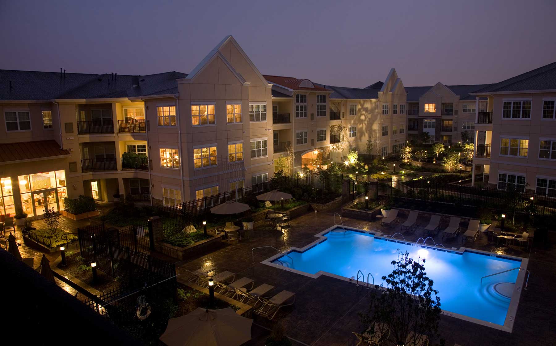 Avalon Rvc Pool Avalon Rockville Centre | AvalonBay Communities